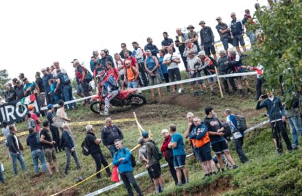 Discover the photo galleries of the Six Days Enduro 2025 in Bergamo: riders, action, and unforgettable moments from the world’s top event.