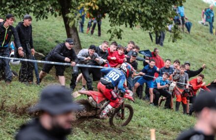 Discover the photo galleries of the Six Days Enduro 2025 in Bergamo: riders, action, and unforgettable moments from the world’s top event.