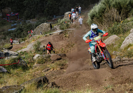 A hard-fought weekend in Fafe for the team as Max Ahlin closes in on the E2 podium and Valentino Corsi secures a strong third place in J1 at EnduroGP Portugal