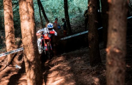 Relive the highlights of the EnduroGP Saint-Agrève weekend through the best action shots of Honda RedMoto riders competing in the FIM EnduroGP World Championship