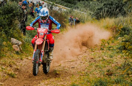 Strong performance and tough conditions at the EnduroGP opener in Custonaci, Sicily. Discover the full photo gallery.