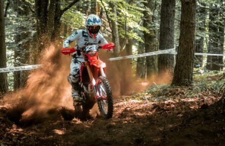 Relive the highlights of the EnduroGP Saint-Agrève weekend through the best action shots of Honda RedMoto riders competing in the FIM EnduroGP World Championship