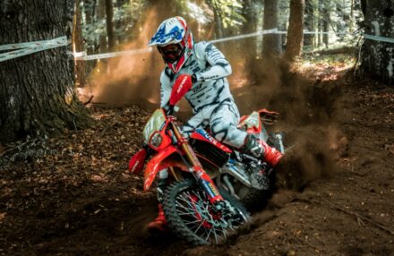 Relive the highlights of the EnduroGP Saint-Agrève weekend through the best action shots of Honda RedMoto riders competing in the FIM EnduroGP World Championship