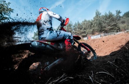 Relive the highlights of the EnduroGP Saint-Agrève weekend through the best action shots of Honda RedMoto riders competing in the FIM EnduroGP World Championship