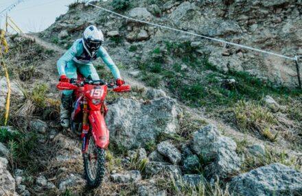 Round 3 Assoluti d’Italia in Caltanissetta: intense Sicilian weekend with standout performances from Corsi, Bernardini, Ahlin and Oldrati. Discover the gallery