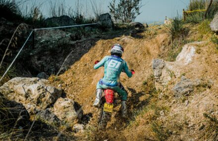 Round 3 Assoluti d’Italia in Caltanissetta: intense Sicilian weekend with standout performances from Corsi, Bernardini, Ahlin and Oldrati. Discover the gallery