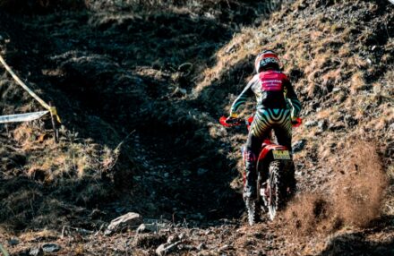 Strong performance at Assoluti d’Italia Enduro Round 2 in Pomarance: two podiums for the team. Discover the full photo gallery.