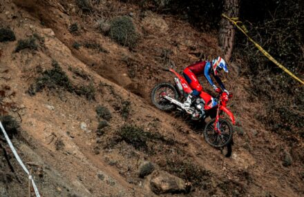 Strong performance at Assoluti d’Italia Enduro Round 2 in Pomarance: two podiums for the team. Discover the full photo gallery.