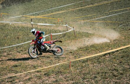 Strong performance at Assoluti d’Italia Enduro Round 2 in Pomarance: two podiums for the team. Discover the full photo gallery.