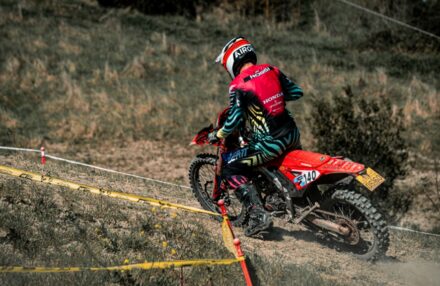 Strong performance at Assoluti d’Italia Enduro Round 2 in Pomarance: two podiums for the team. Discover the full photo gallery.