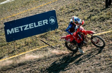 Strong performance at Assoluti d’Italia Enduro Round 2 in Pomarance: two podiums for the team. Discover the full photo gallery.