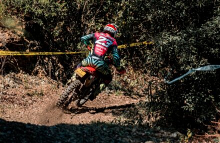 Strong performance at Assoluti d’Italia Enduro Round 2 in Pomarance: two podiums for the team. Discover the full photo gallery.