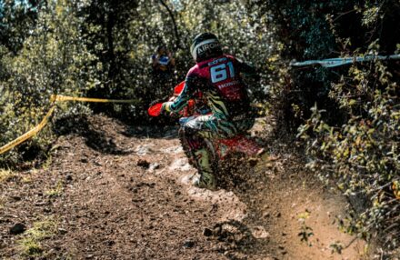 Strong performance at Assoluti d’Italia Enduro Round 2 in Pomarance: two podiums for the team. Discover the full photo gallery.