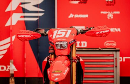 Relive the 2026 Oliana EnduroGP: highlights, podiums, and intense racing action in our photo gallery