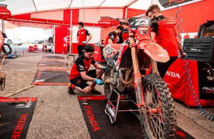 Strong performance at Assoluti d’Italia Enduro Round 2 in Pomarance: two podiums for the team. Discover the full photo gallery.