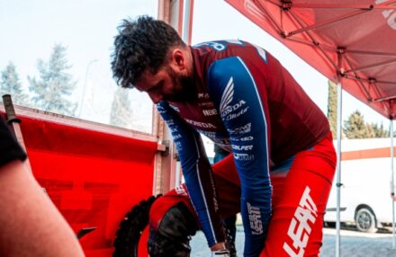 Strong performance at Assoluti d’Italia Enduro Round 2 in Pomarance: two podiums for the team. Discover the full photo gallery.