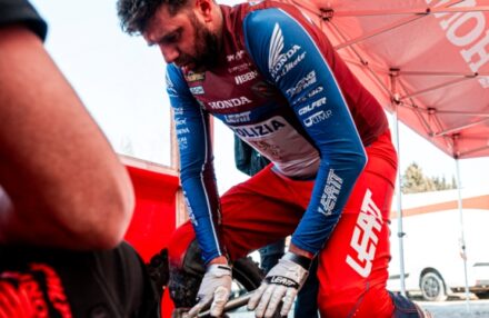 Strong performance at Assoluti d’Italia Enduro Round 2 in Pomarance: two podiums for the team. Discover the full photo gallery.