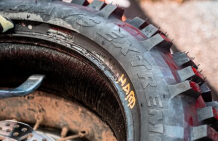 Strong performance at Assoluti d’Italia Enduro Round 2 in Pomarance: two podiums for the team. Discover the full photo gallery.