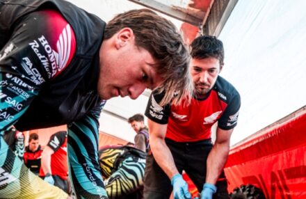 Strong performance at Assoluti d’Italia Enduro Round 2 in Pomarance: two podiums for the team. Discover the full photo gallery.