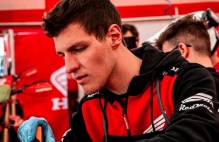 Strong performance at Assoluti d’Italia Enduro Round 2 in Pomarance: two podiums for the team. Discover the full photo gallery.