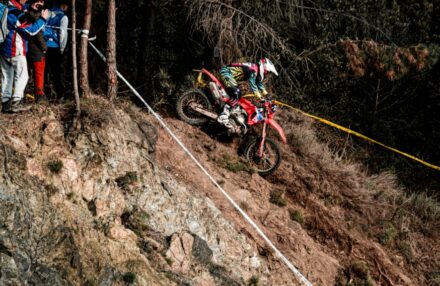 Strong performance at Assoluti d’Italia Enduro Round 2 in Pomarance: two podiums for the team. Discover the full photo gallery.
