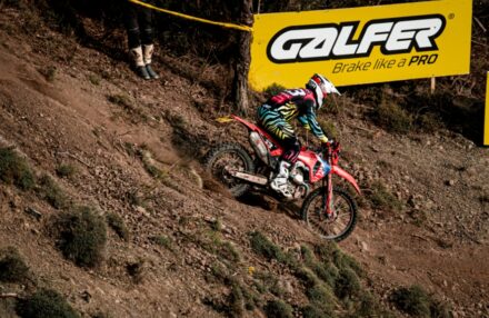 Strong performance at Assoluti d’Italia Enduro Round 2 in Pomarance: two podiums for the team. Discover the full photo gallery.