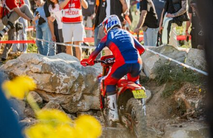 Strong performance and tough conditions at the EnduroGP opener in Custonaci, Sicily. Discover the full photo gallery.