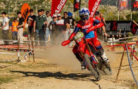 Strong performance and tough conditions at the EnduroGP opener in Custonaci, Sicily. Discover the full photo gallery.