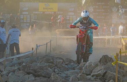Round 4 Assoluti d'Italia in Pianello Val Tidone: Bernardini returns to racing, both he and Oldrati reach the podium. Ahlin and Corsi impress. Discover the gallery