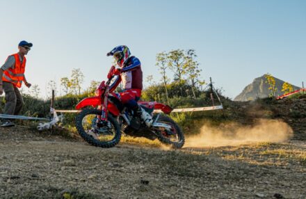Strong performance and tough conditions at the EnduroGP opener in Custonaci, Sicily. Discover the full photo gallery.