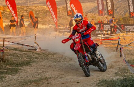 Strong performance and tough conditions at the EnduroGP opener in Custonaci, Sicily. Discover the full photo gallery.