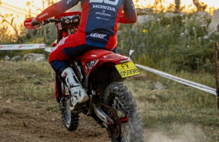 Strong performance and tough conditions at the EnduroGP opener in Custonaci, Sicily. Discover the full photo gallery.