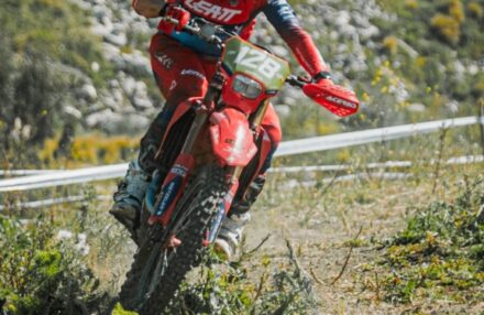 Strong performance and tough conditions at the EnduroGP opener in Custonaci, Sicily. Discover the full photo gallery.