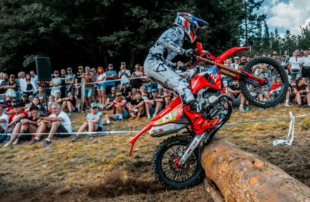 Relive the highlights of the EnduroGP Saint-Agrève weekend through the best action shots of Honda RedMoto riders competing in the FIM EnduroGP World Championship