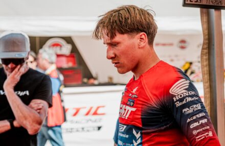 Strong performance and tough conditions at the EnduroGP opener in Custonaci, Sicily. Discover the full photo gallery.