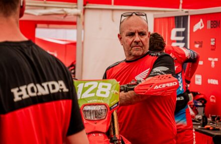 Strong performance and tough conditions at the EnduroGP opener in Custonaci, Sicily. Discover the full photo gallery.