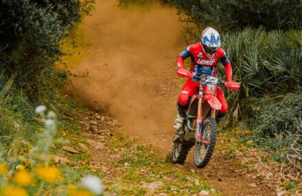 Strong performance and tough conditions at the EnduroGP opener in Custonaci, Sicily. Discover the full photo gallery.