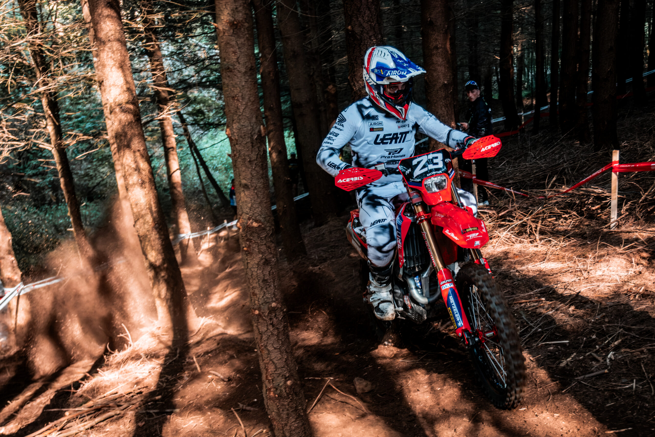Relive the highlights of the EnduroGP Saint-Agrève weekend through the best action shots of Honda RedMoto riders competing in the FIM EnduroGP World Championship