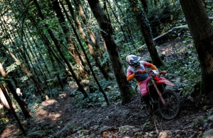 Discover the photo gallery of the EnduroGP Italy 2025 in Boario Terme with the Honda RedMoto Racing World Enduro Team in action. All the pictures...