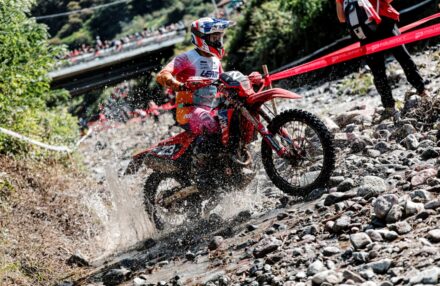 Discover the photo gallery of the EnduroGP Italy 2025 in Boario Terme with the Honda RedMoto Racing World Enduro Team in action. All the pictures...