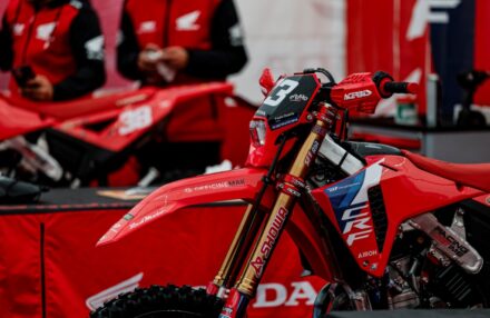 Discover the photo gallery of the EnduroGP Italy 2025 in Boario Terme with the Honda RedMoto Racing World Enduro Team in action. All the pictures...