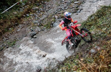 Discover the photo gallery of the EnduroGP Italy 2025 in Boario Terme with the Honda RedMoto Racing World Enduro Team in action. All the pictures...