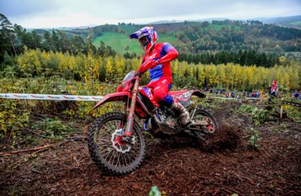 Discover the photo gallery of the EnduroGP Germany 2025 in Vila de Rei with the Honda RedMoto Racing World Enduro Team in action. All the pictures from best actions