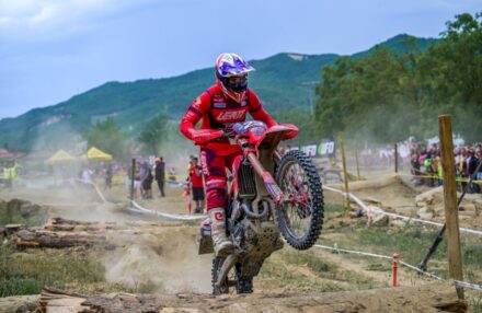 Honda Racing RedMoto Enduro Team concludes the 2025 Enduro Italian Championship with two Vice-Champion titles, thanks to standout performances by Manolo Morettini and Samuele Bernardini in a thrilling season finale.