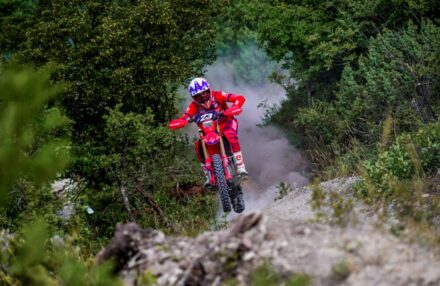 Honda Racing RedMoto Enduro Team concludes the 2025 Enduro Italian Championship with two Vice-Champion titles, thanks to standout performances by Manolo Morettini and Samuele Bernardini in a thrilling season finale.