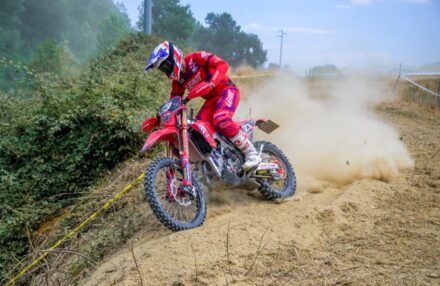 Honda Racing RedMoto Enduro Team concludes the 2025 Enduro Italian Championship with two Vice-Champion titles, thanks to standout performances by Manolo Morettini and Samuele Bernardini in a thrilling season finale.