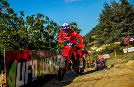 Honda Racing RedMoto Enduro Team concludes the 2025 Enduro Italian Championship with two Vice-Champion titles, thanks to standout performances by Manolo Morettini and Samuele Bernardini in a thrilling season finale.
