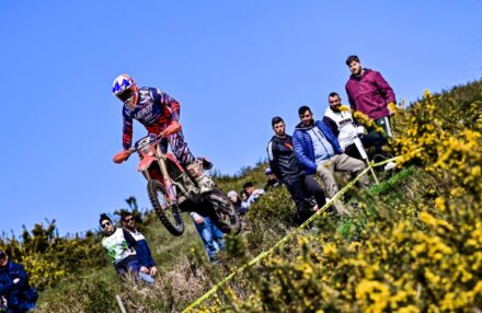 Strong start for Honda Racing RedMoto at EnduroGP Portugal: Holcombe and Bernardini shine, Morettini scores top 10 in his E2 debut.