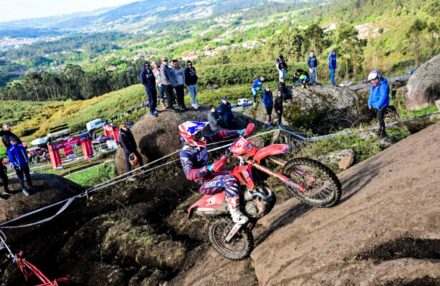 Strong start for Honda Racing RedMoto at EnduroGP Portugal: Holcombe and Bernardini shine, Morettini scores top 10 in his E2 debut.