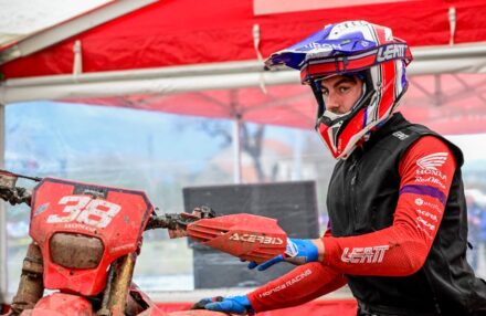 Podium finishes for Holcombe, Bernardini, and Morettini at the 2025 Assoluti d’Italia opener. Explore our gallery of Honda Racing RedMoto Enduro Team in action!